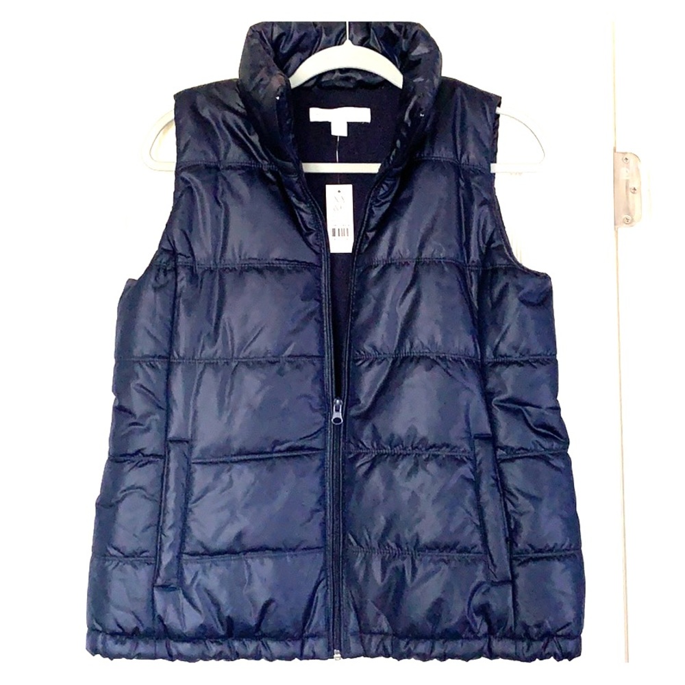 NWT Navy Puffer Vest